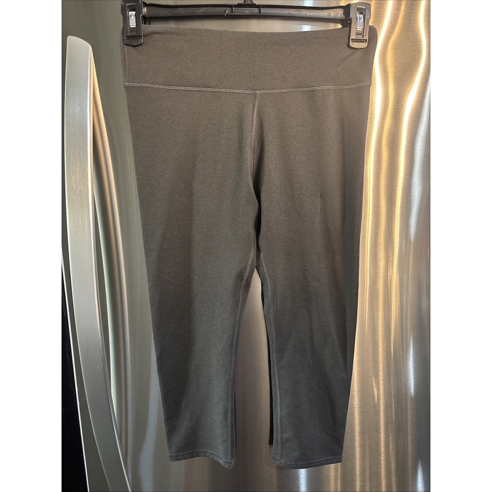 Fabletics Womens Heather Gray Leggings SZ Small Capri